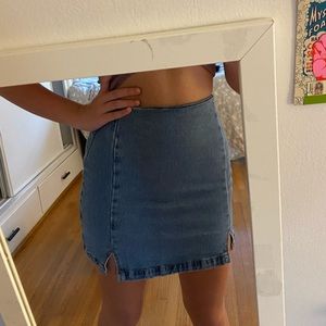 brandy melville jean skirt super cute